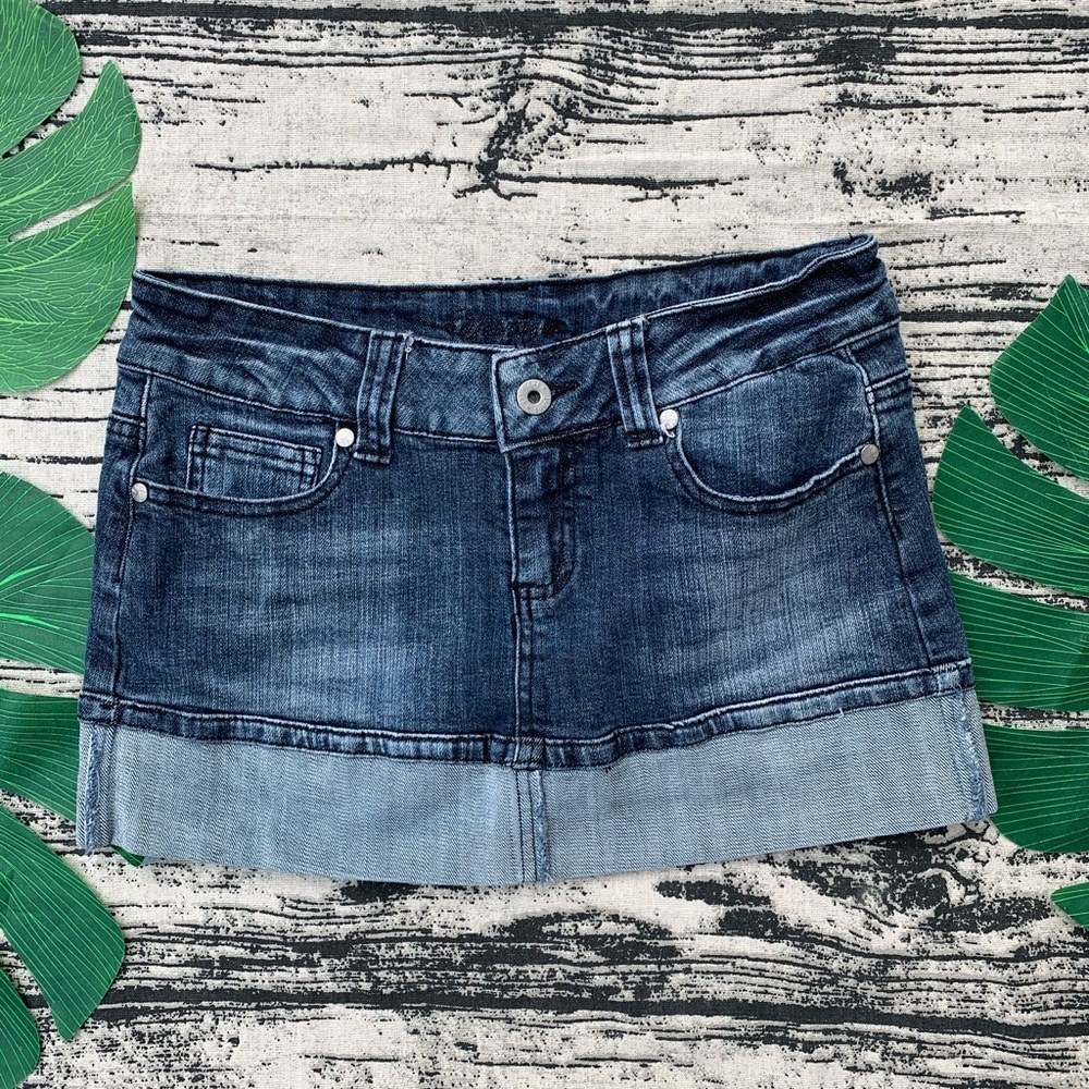 Younique denim mini jean skirt